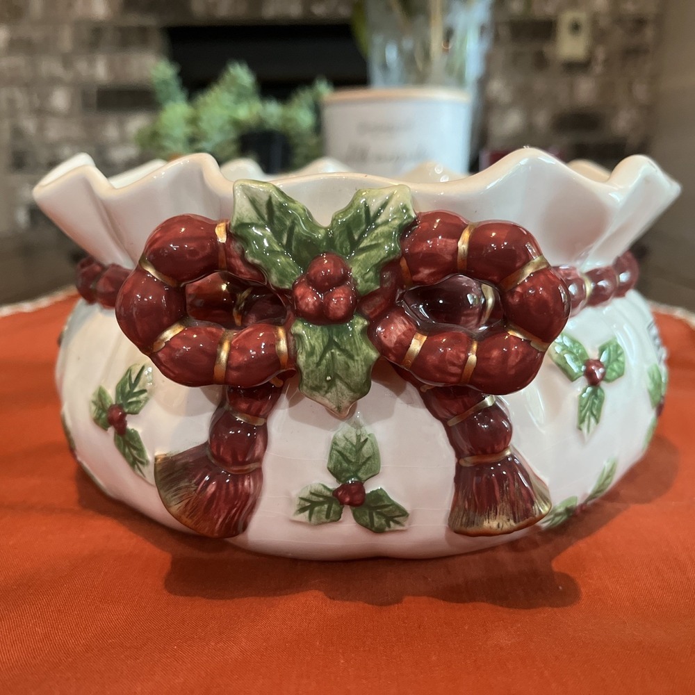 Fitz & Floyd Old World Santa Ruffle Edge Potpourri-Planter-Candy Bowl Christmas
